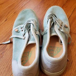 Sundance Catalog Kestral Sneakers by Sartorisan.